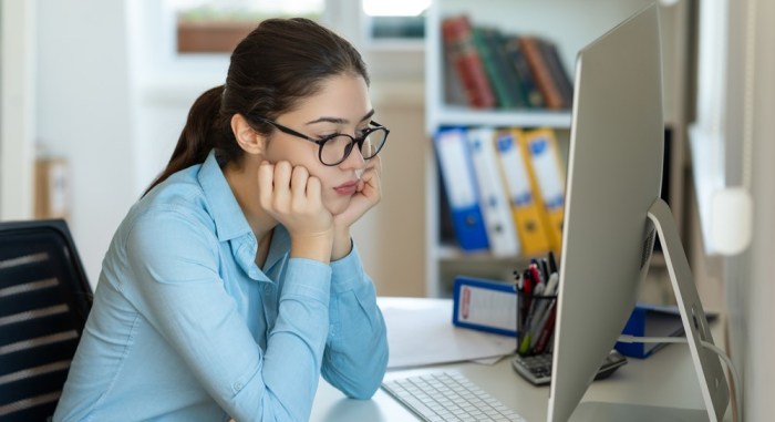 Direct Reports Demeaning Colleagues? Ask Madeleine